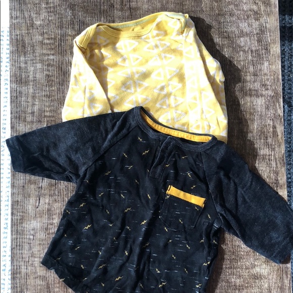 12 Month Bundle | Onesie & Long Sleeve T-Shirt - Picture 1 of 4